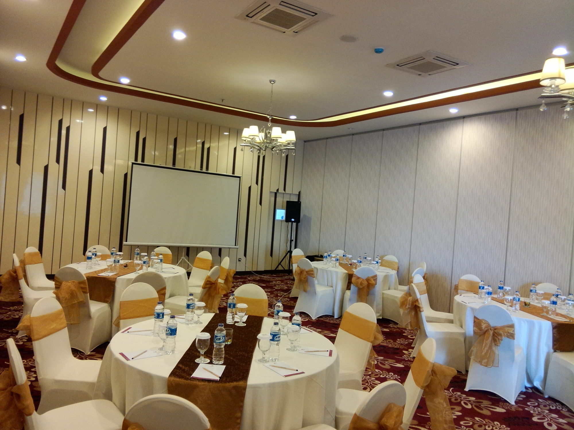 Agria Hotel Bogor Eksteriør billede